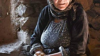 قصه العجوزة حكايه غريبة 